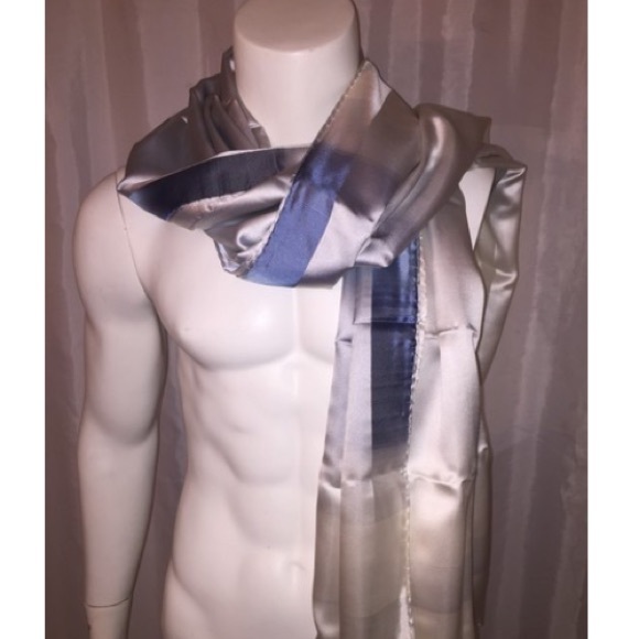 CHANEL white/blue silk ombré evening wrap/scarf - Picture 4 of 12